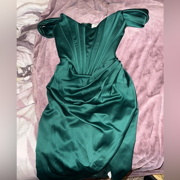 Size small. Perfect condition worn once - Picture 2 of 4